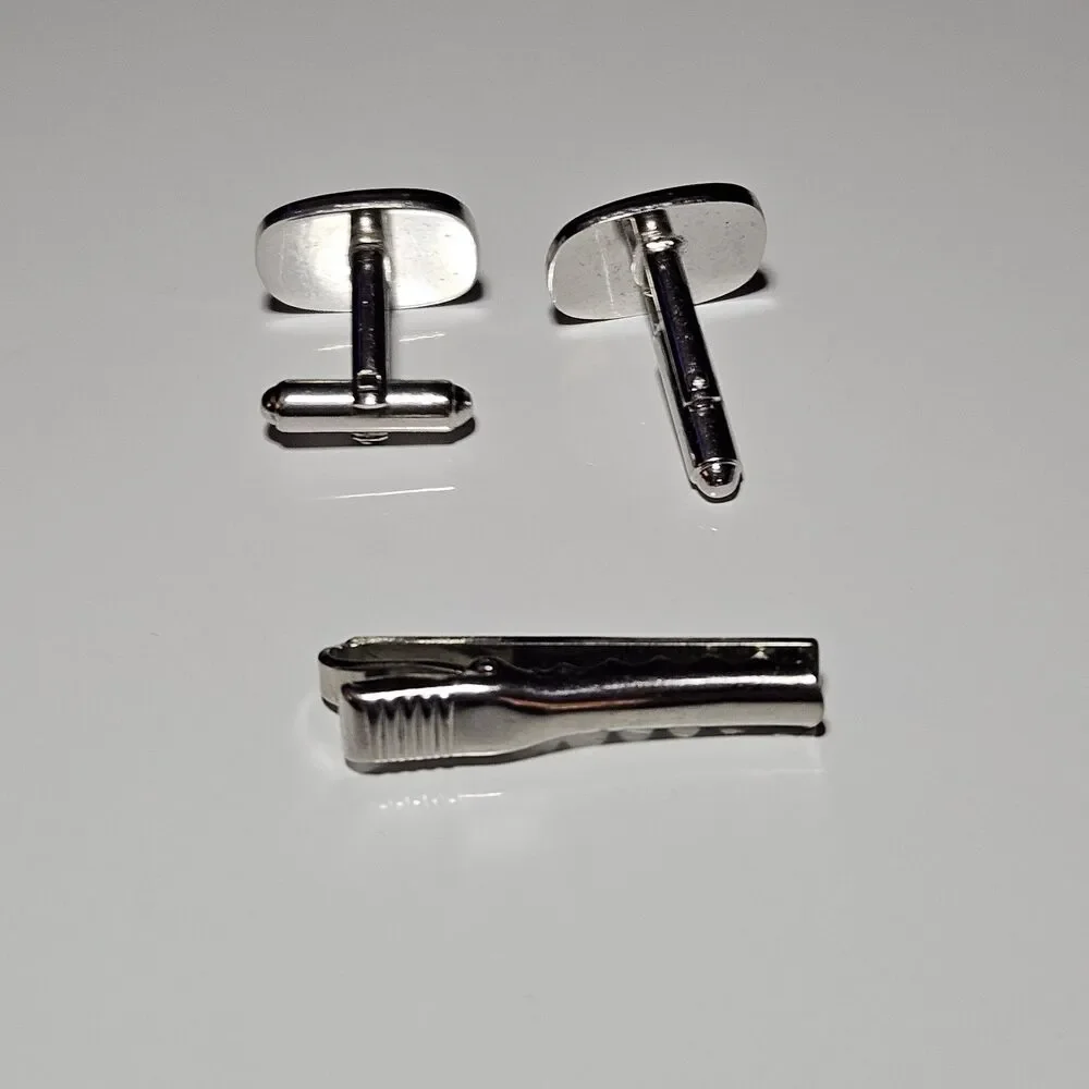 Vintage Silver Tone Textured Tie Clip And Cufflinks